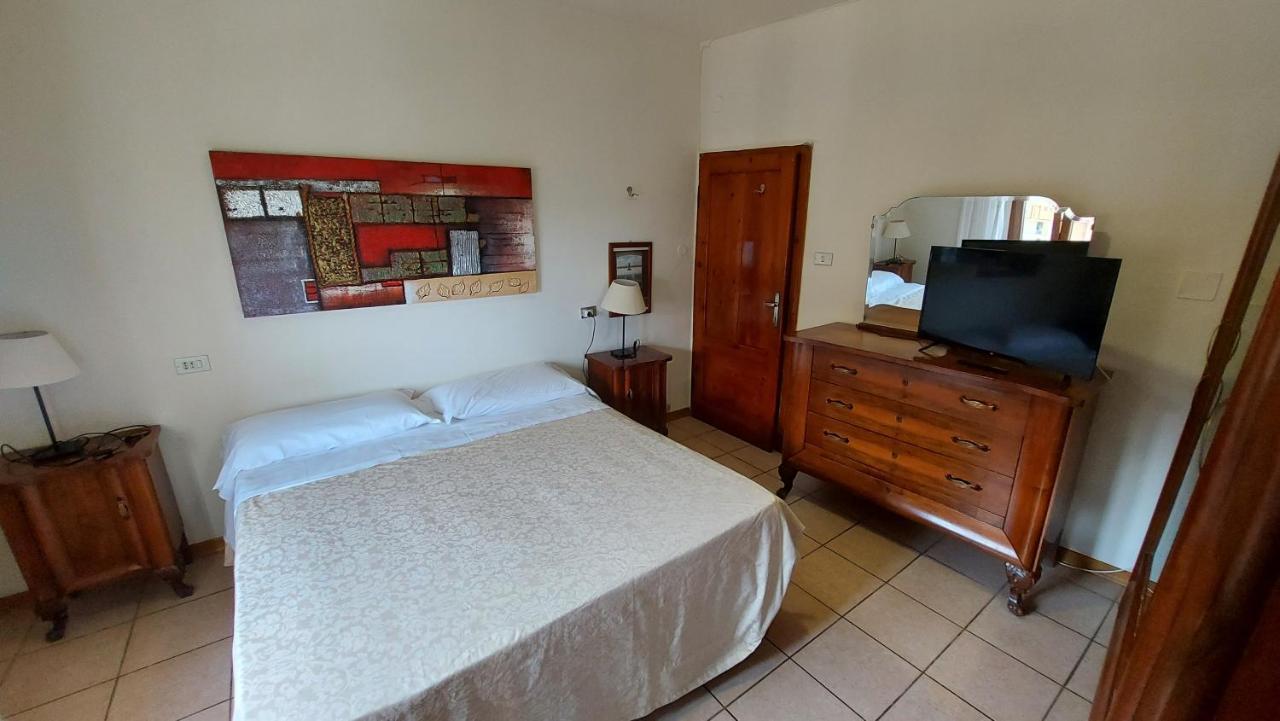 Amelia Hotel Momigno Екстериор снимка