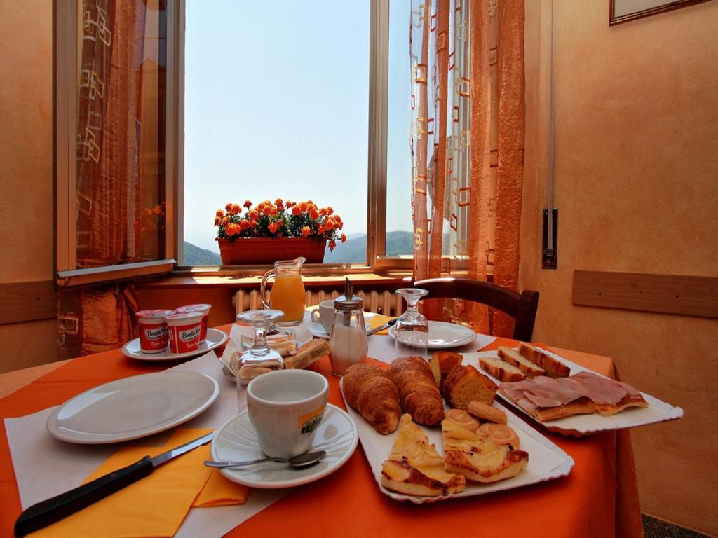 Amelia Hotel Momigno Екстериор снимка